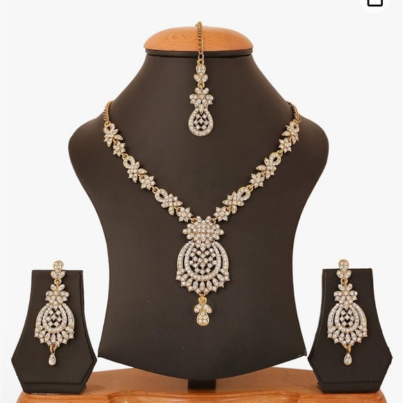 NIB Touchstone Indian Bollywood Filigree Floral Pattern Jewelry Set - Picture 7 of 7